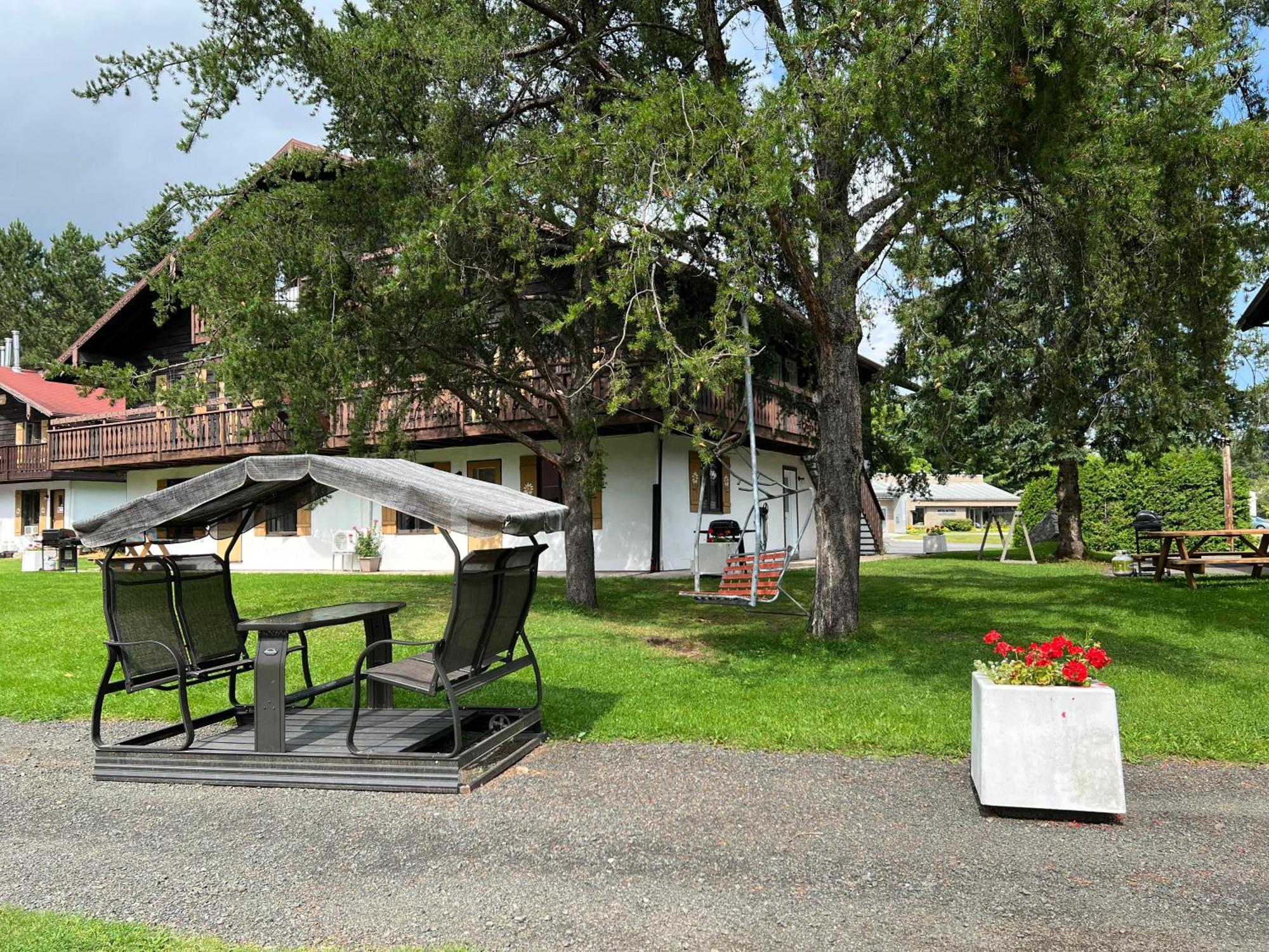 Chalets Montmorency Mont-Sainte-Anne Buitenkant foto